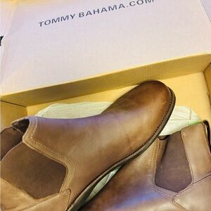 Tommy Bahama Men's Tan Chukka Boots